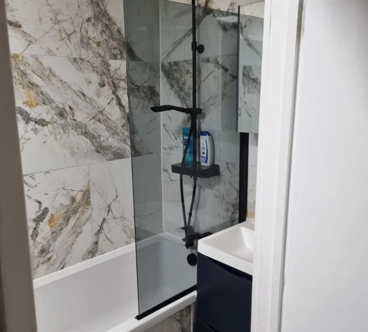 Stylish London Apartment & Free Parking