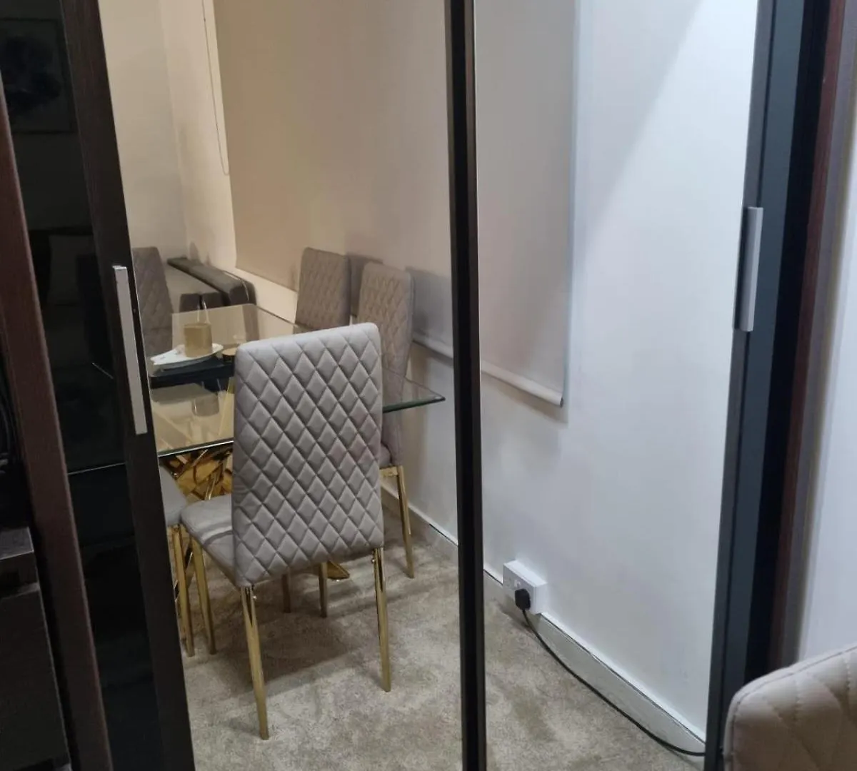 Stylish London Apartment & Free Parking