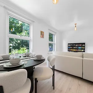 Stylish Flat Near Tower Bridge & Bridge London