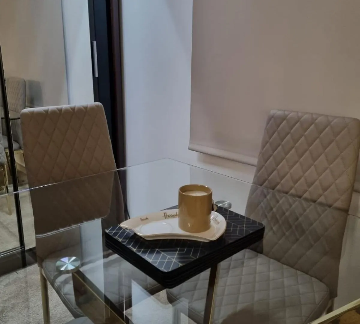 Stylish London Apartment & Free Parking